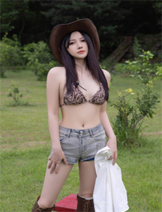seyeye在清在线-莫扎特抖胸女
