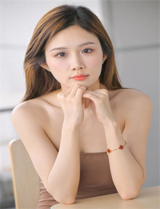 女生迈开腿让男生打扑克-媳妇的全盛时代下载
